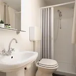 Tina 4*