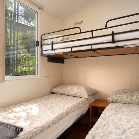 Aldeamento Turístico Tina