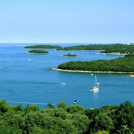 Parco vacanze Tina 4*