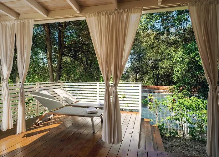 홀리데이파크 Tina 4*