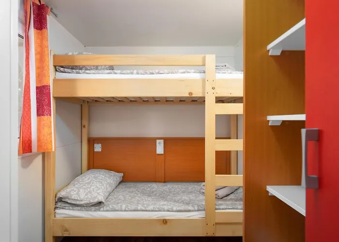 홀리데이파크 Tina 브르사르