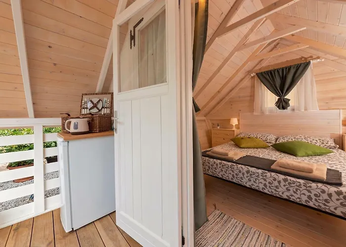 Tina 4* 브르사르