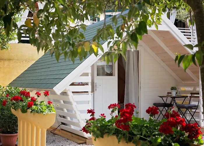 Tina 假日公园 4*